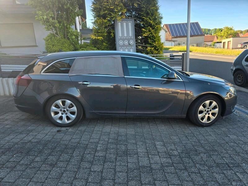 Grau Gebraucht 2014 Opel Insignia Sport Kombi | 5.850 € (Superpreis) - Bild 1/4