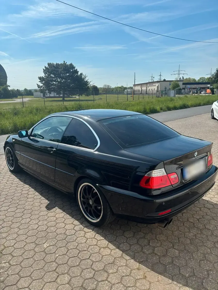 Gebraucht BMW 318 143 PS (105 kW) 2006 Schwarz Coupé