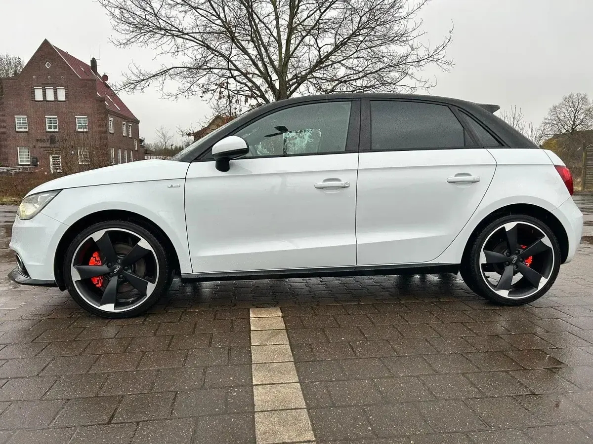 Używany Audi A1 S-Line 185 KM (136 kW) 2014 Biały Hatchback