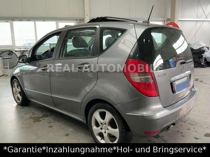 Gebraucht Mercedes A200 Avantgarde 140 PS (102 kW) 2011 Grau Limousine