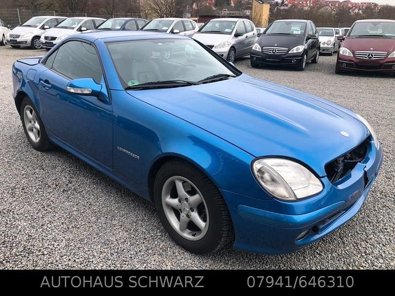 Gebraucht Mercedes SLK230 197 PS (144 kW) 2002 Blau Cabrio