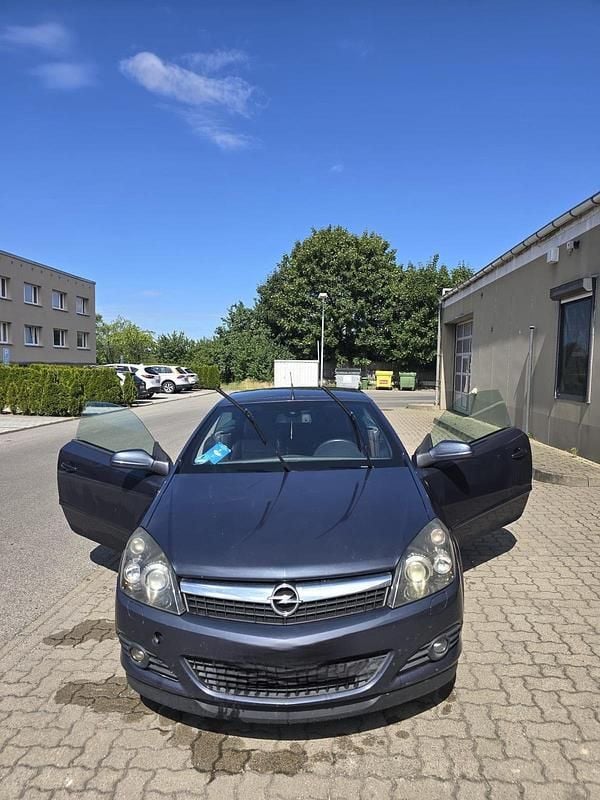 Blau Gebraucht 2007 Opel Astra Cabriolet Cabrio | 1.800 € (Guter Preis) - Bild 1/4