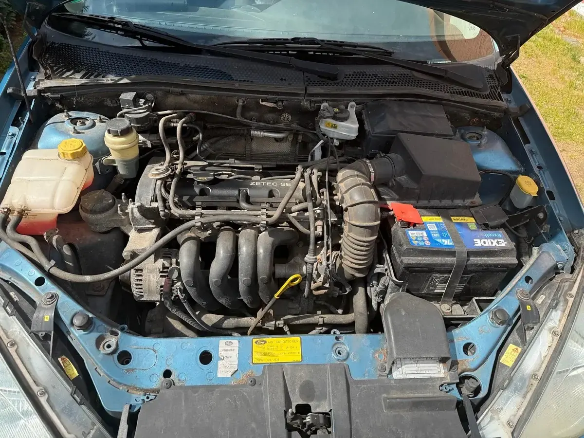 Gebraucht Ford Focus 100 PS (73 kW) 2001 Blau Kombi