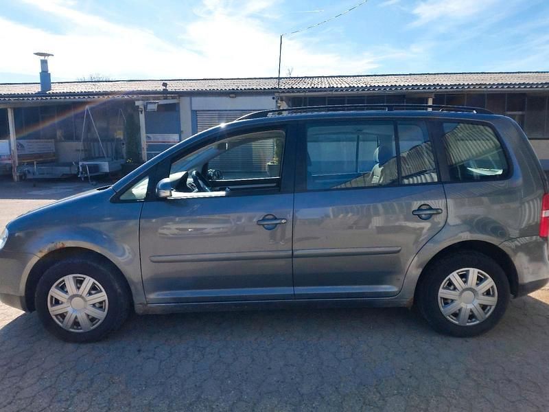 Gebraucht VW Touran 116 PS (85 kW) 2006 Grau Van / Kleinbus