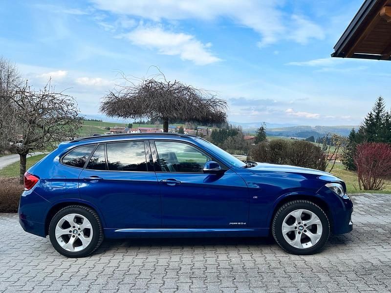 Gebraucht BMW X1 184 PS (135 kW) 2014 Blau SUV