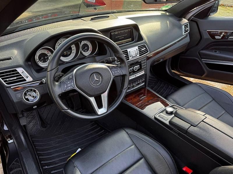 Gebraucht Mercedes E200 Avantgarde 184 PS (135 kW) 2013 Schwarz Cabrio