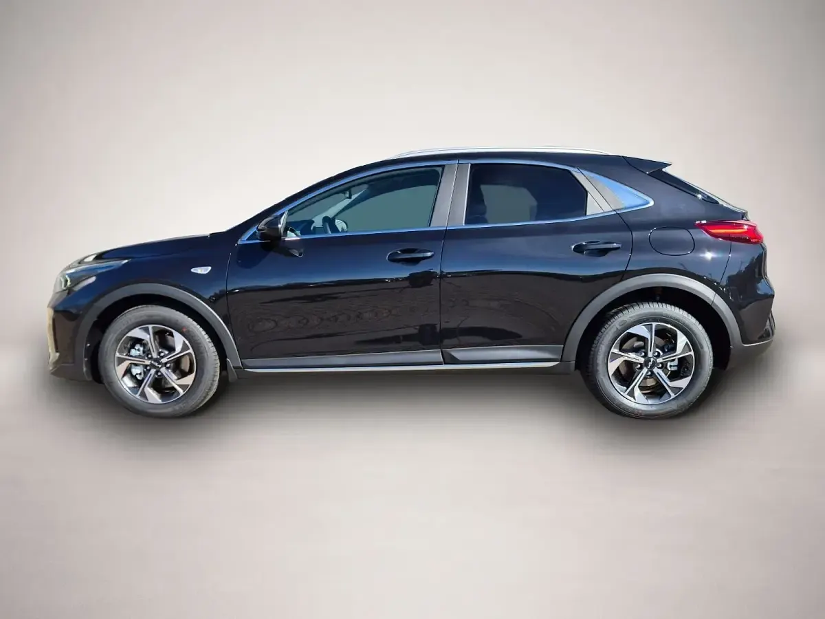 Neu Kia XCeed 150 PS (110 kW) 2026 Schwarz SUV