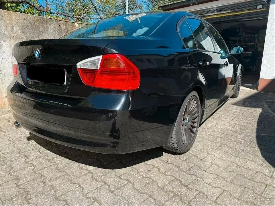 Gebraucht BMW 320 Performance 150 PS (110 kW) 2005 Schwarz Limousine