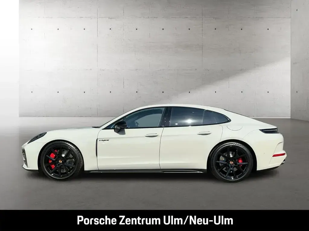 Neu Porsche Panamera 544 PS (400 kW) 2026 Weiss Kleinwagen