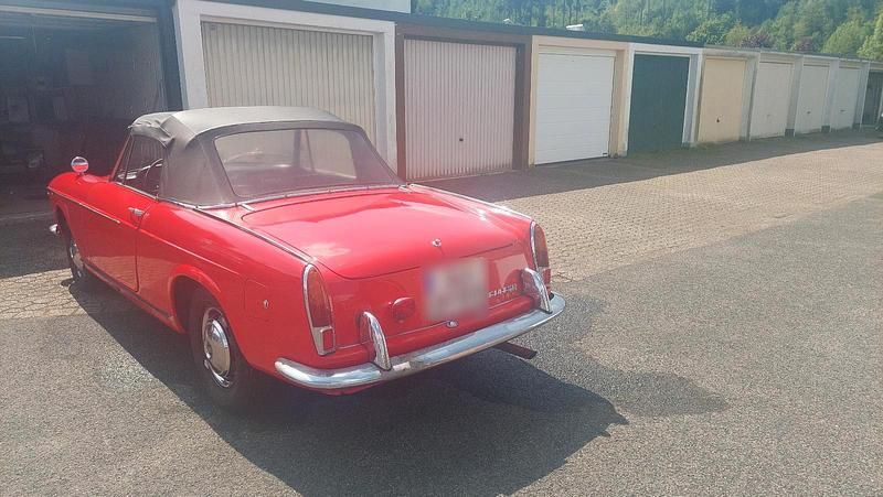 Gebraucht Fiat 1500 75 PS (55 kW) 1966 Rot Cabrio