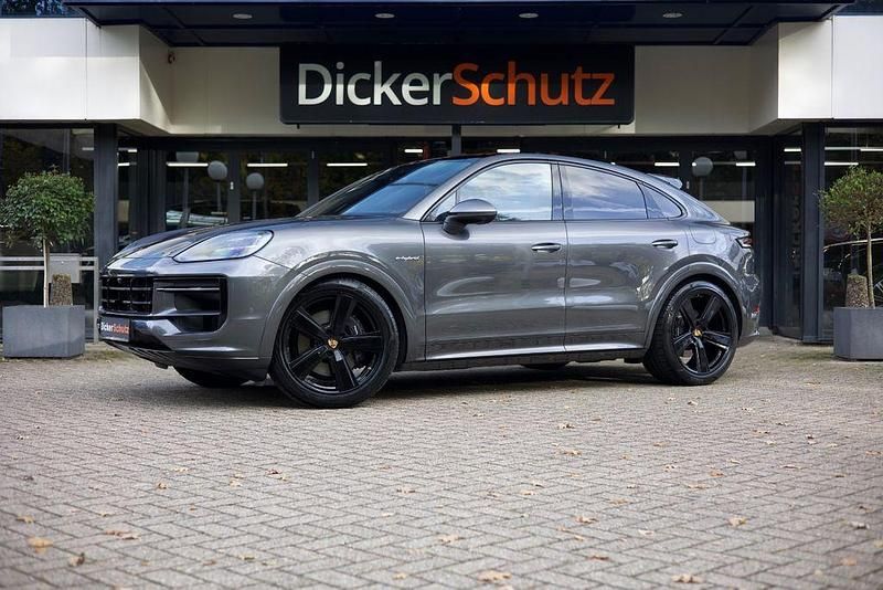 Second-hand Porsche Cayenne 470 CP (345 kW) 2024 Gri SUV