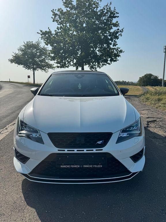 Weiß Gebraucht 2017 Cupra Leon Limousine | 15.999 € (Guter Preis) - Bild 1/4