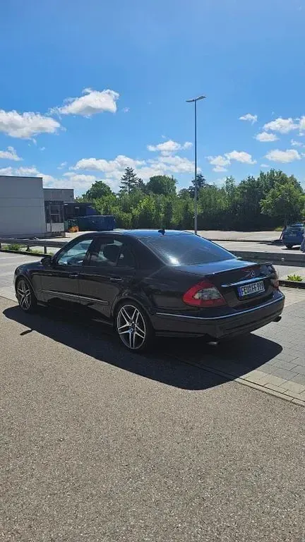 Gebraucht Mercedes E350 AMG 272 PS (200 kW) 2007 Schwarz Limousine