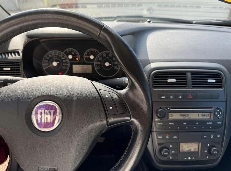 Rot Gebraucht 2008 Fiat Grande Punto Dynamic Kleinwagen | 1.400 € (Guter Preis) - Bild 1/4