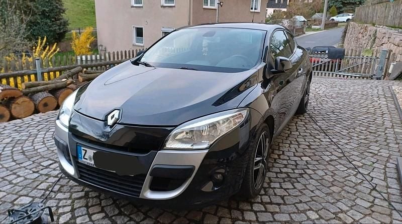 Schwarz Gebraucht 2009 Renault Mégane Coupé Coupé | 4.500 € (Fairer Preis) - Bild 1/4