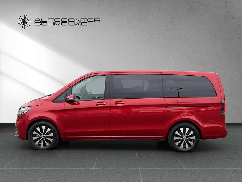 Gebraucht Mercedes EQV300 150 kW (204 PS) 2025 Hyazinthrot Van / Kleinbus