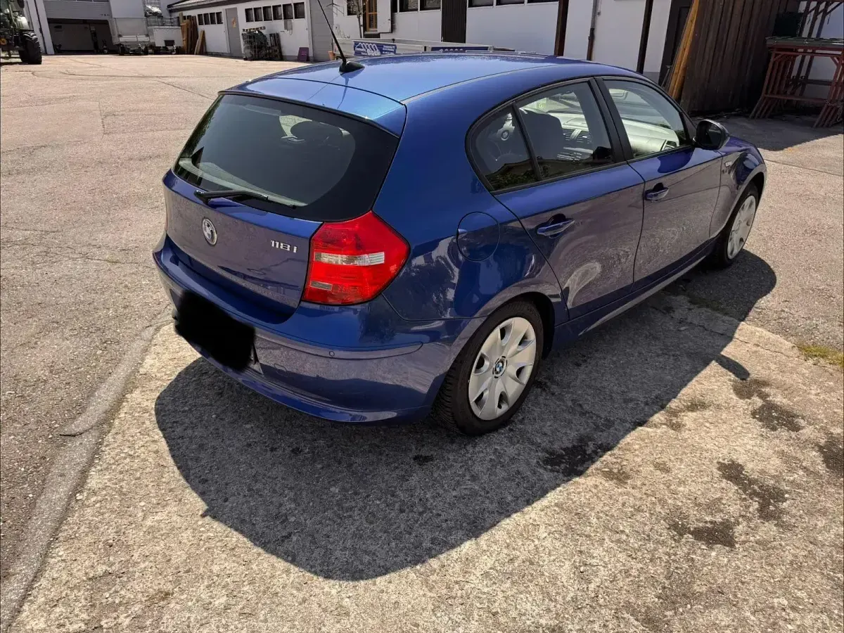 Gebraucht BMW 118 143 PS (105 kW) 2009 Blau Kleinwagen