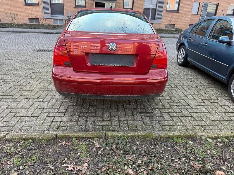 Gebraucht VW Bora 115 PS (84 kW) 1999 Rot Limousine