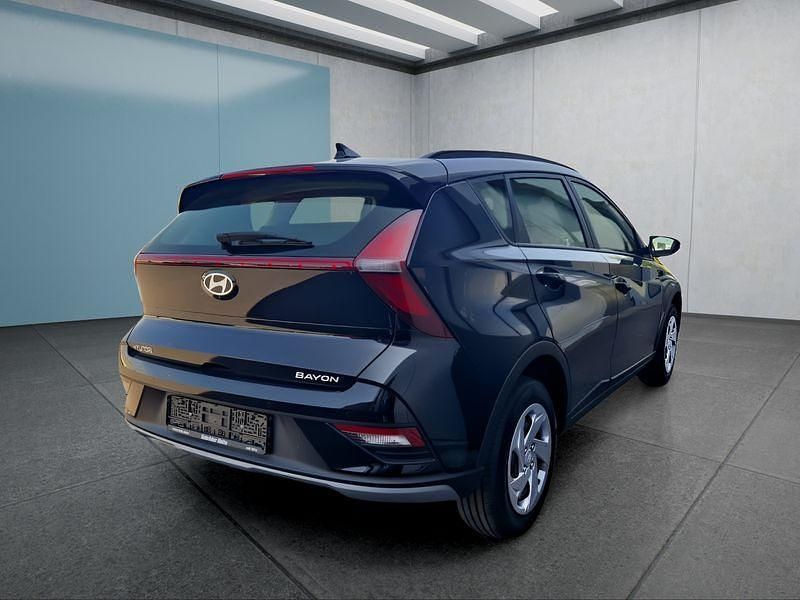 Neu Hyundai Bayon 101 PS (74 kW) 2025 Schwarz SUV