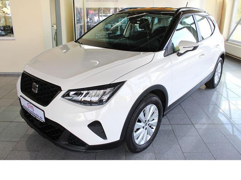 Weiß Gebraucht 2023 Seat Arona Style SUV | 17.555 € (Fairer Preis) - Bild 1/4