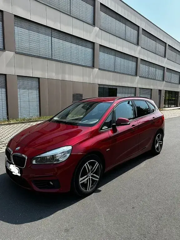 Gebraucht BMW 218 Active Tourer Sport Line 150 PS (110 kW) 2017 Rot Van / Kleinbus