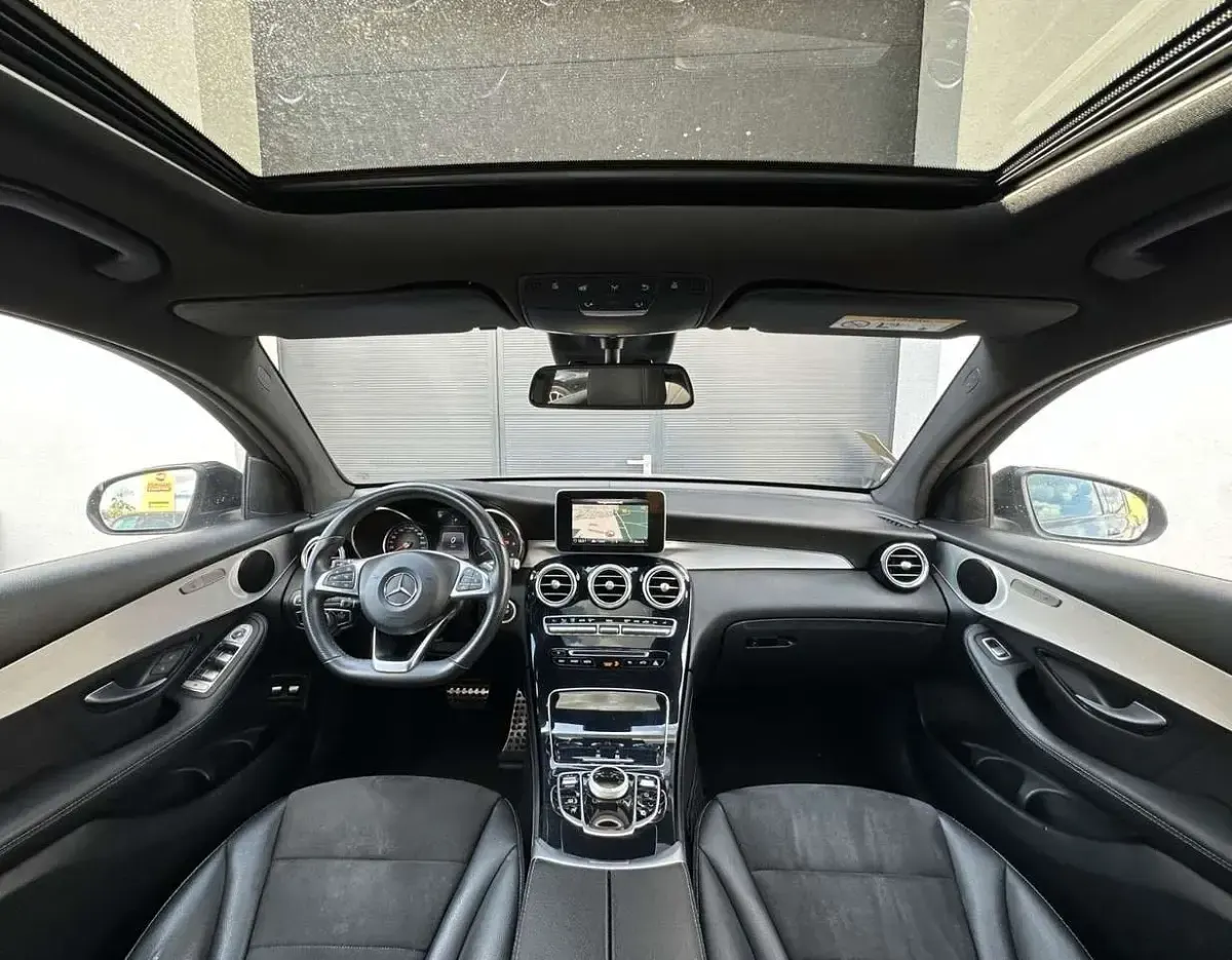 Gebraucht Mercedes GLC250 AMG 204 PS (150 kW) 2019 Selenitgrau Coupé
