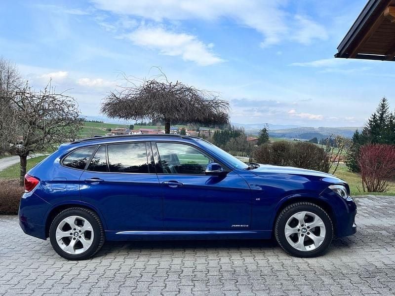 Gebraucht BMW X1 Sport Line 184 PS (135 kW) 2014 Blau SUV