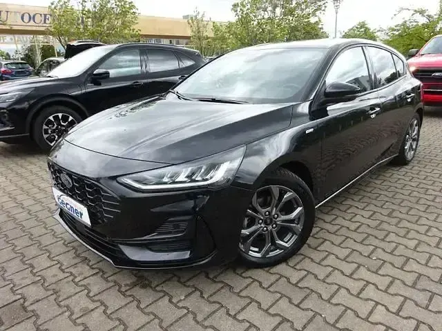 Gebraucht Ford Focus ST-Line 155 PS (114 kW) 2025 Obsidianschwarz metallic Limousine