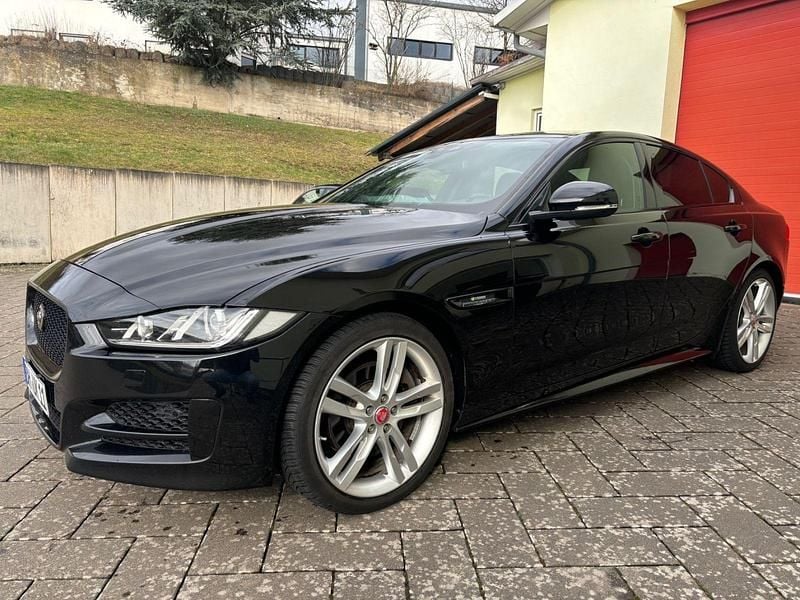 Gebraucht Jaguar XE R-Sport 241 PS (177 kW) 2017 Schwarz Limousine