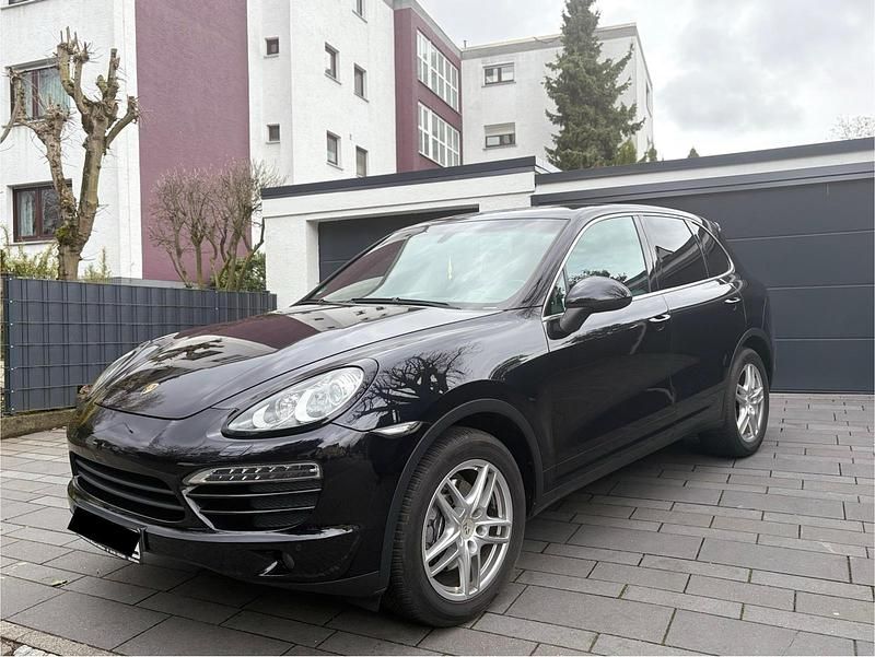 Gebraucht Porsche Cayenne 300 PS (220 kW) 2011 Schwarz SUV