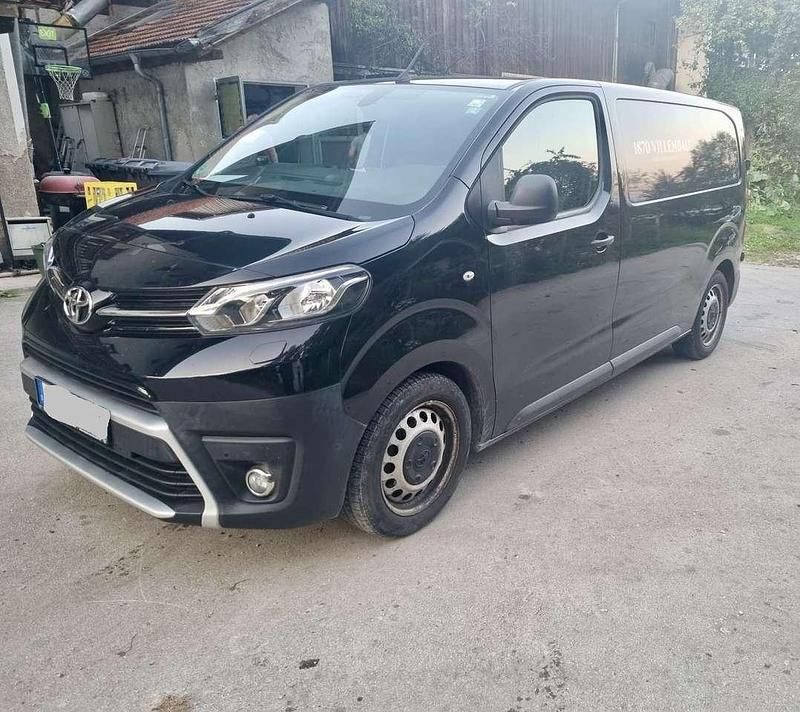 Schwarz Gebraucht 2019 Toyota Proace Van / Kleinbus | 14.999 € (Guter Preis) - Bild 1/3