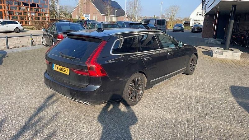 Gebraucht Volvo V90 Inscription 190 PS (139 kW) 2017 Schwarz Kombi