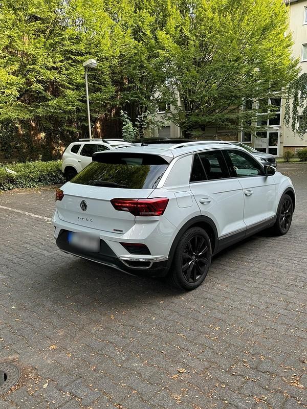 Gebraucht VW T-Roc 150 PS (110 kW) 2019 Weiß SUV