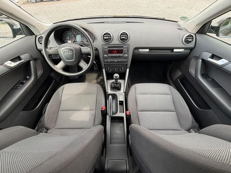 Używany Audi A3 Attraction 125 KM (91 kW) 2010 Szary Hatchback