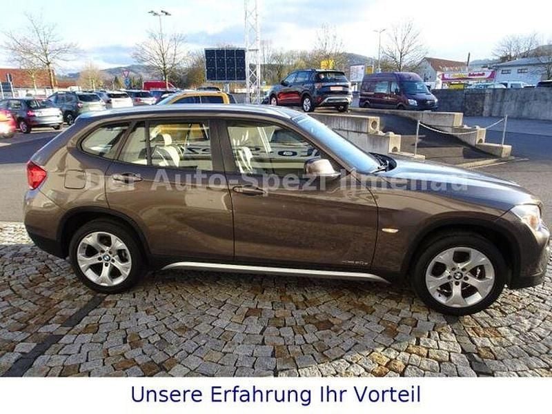 Gebraucht BMW X1 Sport Line 177 PS (130 kW) 2012 Braun SUV