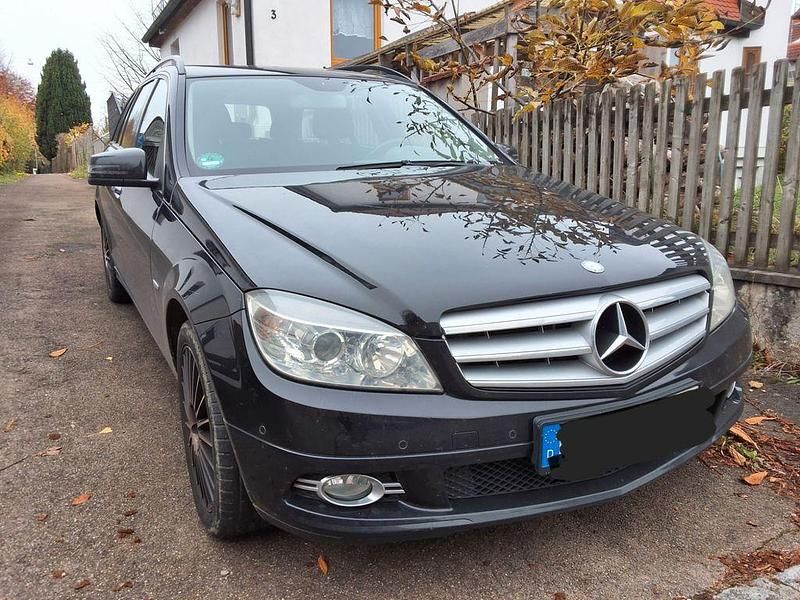 Schwarz Gebraucht 2010 Mercedes C180 Kombi | 2.900 € (Superpreis) - Bild 1/4