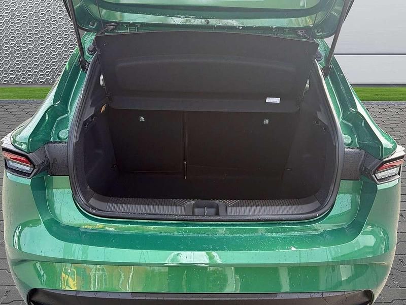 Neu Renault Clio V Techno 114 PS (83 kW) 2026 Grün Limousine