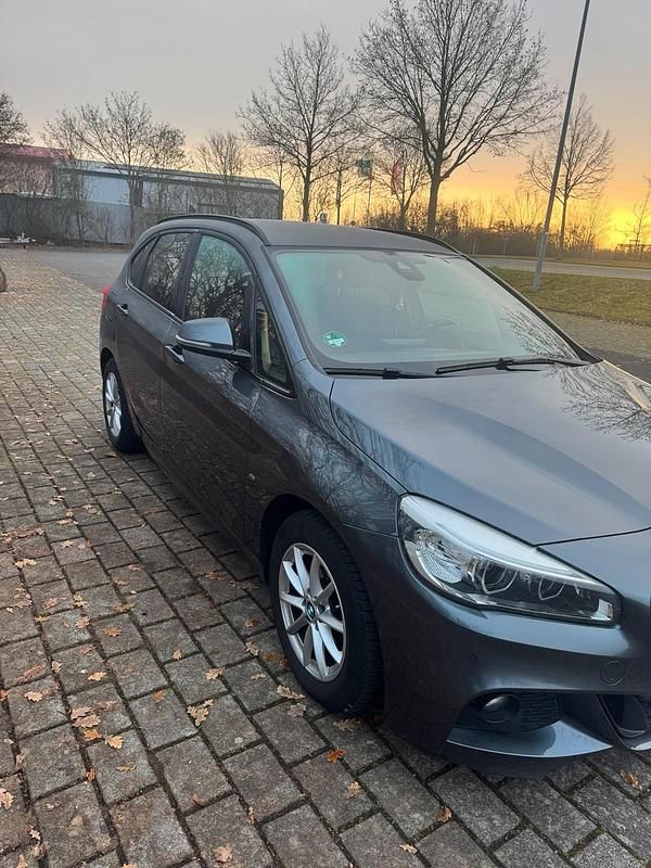 Gebraucht BMW 218 Active Tourer M Sport 150 PS (110 kW) 2016 Grau Van / Kleinbus