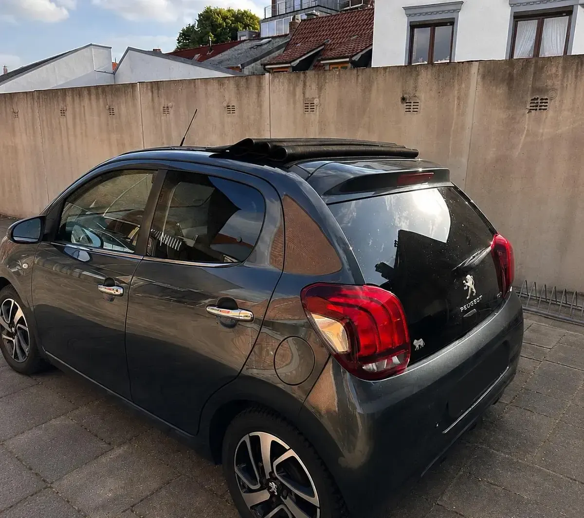 Gebraucht Peugeot 108 Allure 82 PS (60 kW) 2018 Grau Kleinwagen