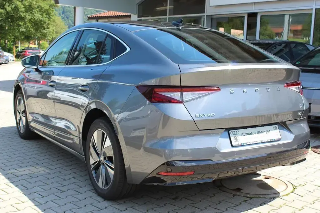 Gebraucht Skoda Enyaq iV Loft 150 kW (204 PS) 2024 Grau SUV