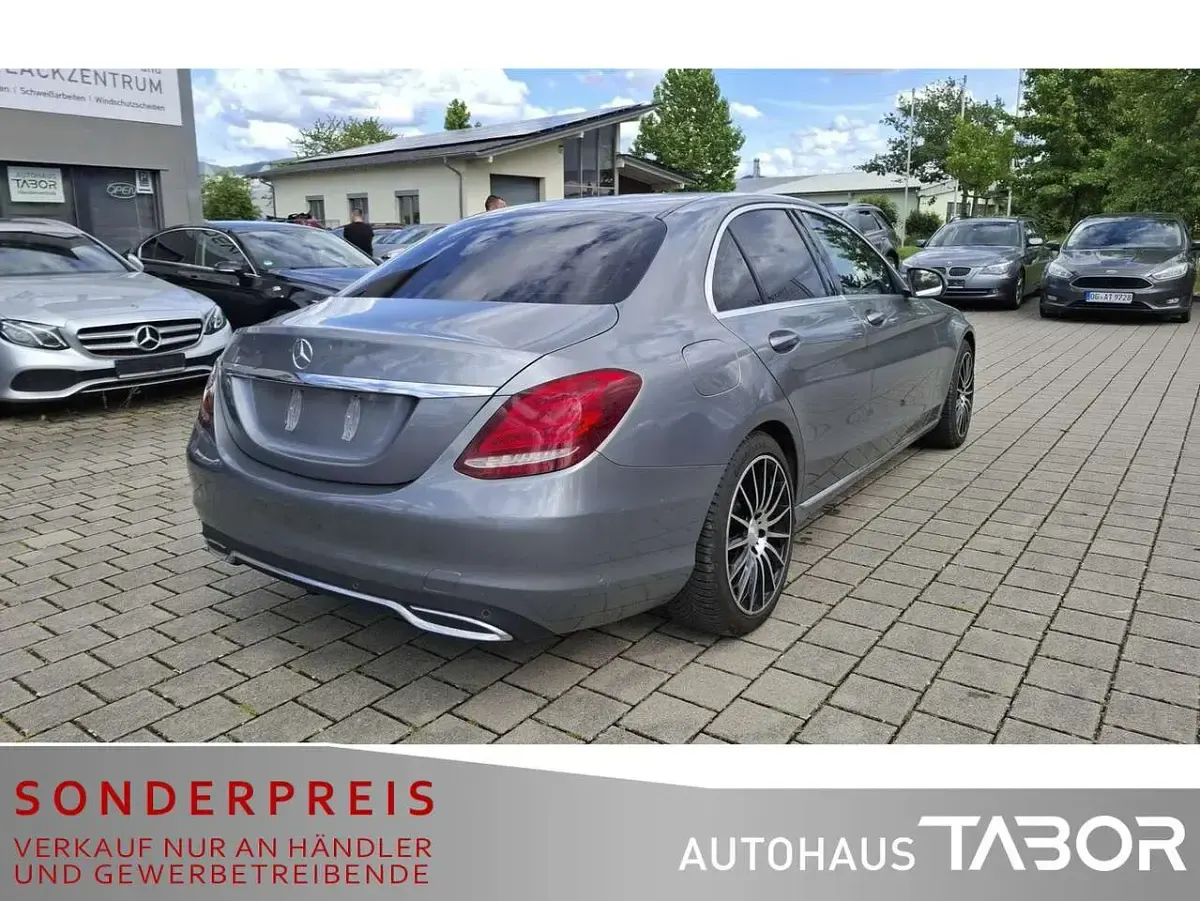 Gebraucht Mercedes C220 Avantgarde 170 PS (125 kW) 2015 Palladiumsilber Limousine