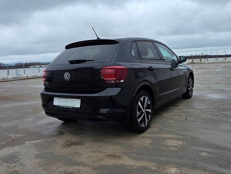 Gebraucht VW Polo Beats 95 PS (69 kW) 2017 Schwarz Kleinwagen