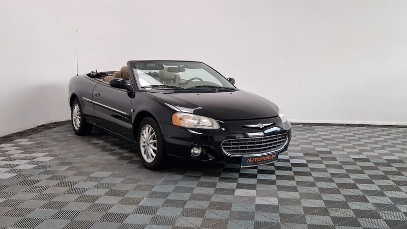 Schwarz Gebraucht 2002 Chrysler Sebring Cabriolet Cabrio | 4.777 € (Fairer Preis) - Bild 1/4