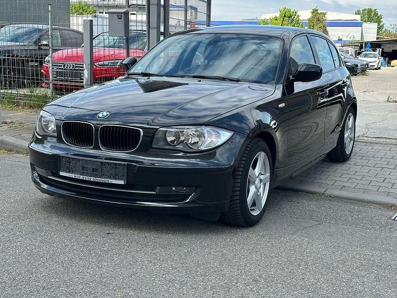 Schwarz Gebraucht 2010 BMW 120 Kleinwagen | 8.500 € (Teuer) - Bild 1/4