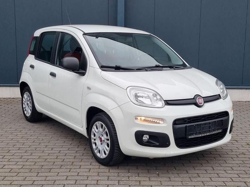 Weiß Gebraucht 2017 Fiat Panda Kleinwagen | 5.550 € (Fairer Preis) - Bild 1/4