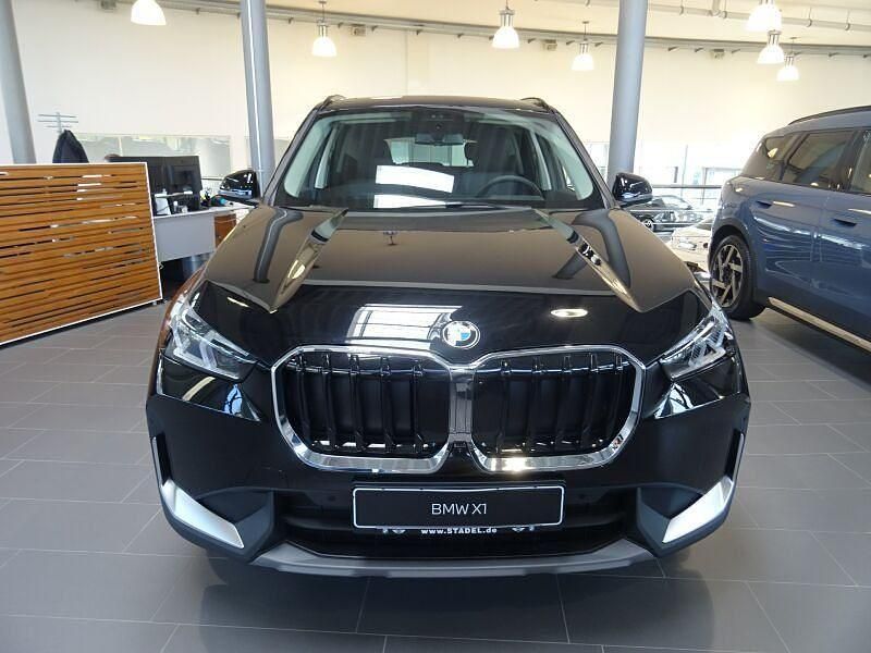 Neu BMW X1 156 PS (114 kW) 2026 Schwarz SUV