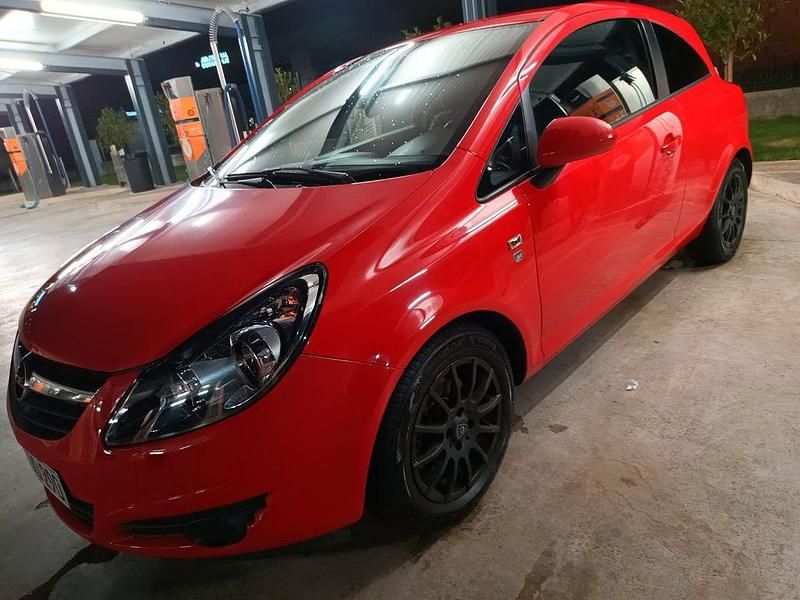 Rot Gebraucht 2010 Opel Corsa Color Edition Kleinwagen | 3.500 € (Teuer) - Bild 1/4