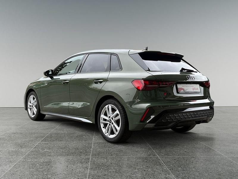 Gebraucht Audi A3 S-Line 150 PS (110 kW) 2024 Distriktgrün metallic Limousine