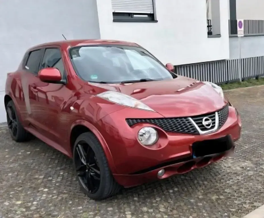 Używany Nissan Juke Acenta 190 KM (139 kW) 2010 Czarny SUV