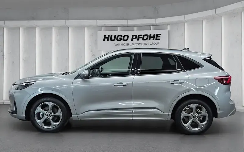 Gebraucht Ford Kuga ST-Line 186 PS (136 kW) 2025 Silber SUV
